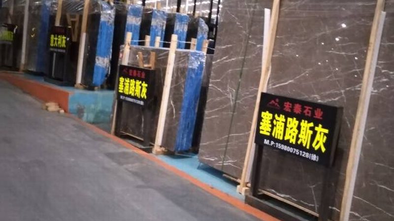 翻新结晶后的石材，其使用寿命一般在3-5年左右。具体使用寿命受以下因素影响：