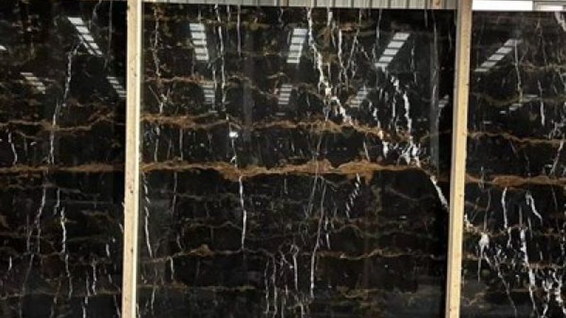微晶石的品质直接关系到加盟店的销售和口碑。在选择品牌时，要关注以下几点：
